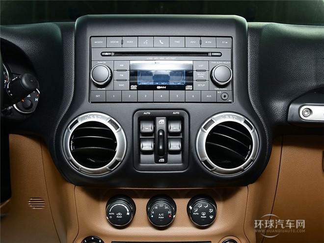 2015款 3.6L 四门版 Sahara