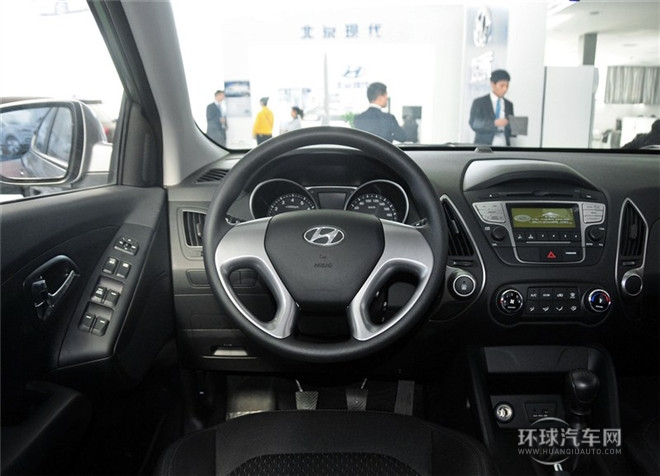 2015款 2.0L 手动两驱舒适型 国IV