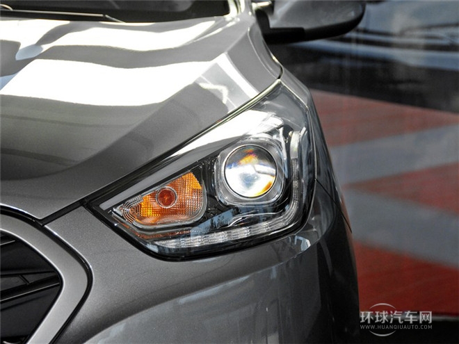 2015款 2.0L 手动两驱舒适型 国IV