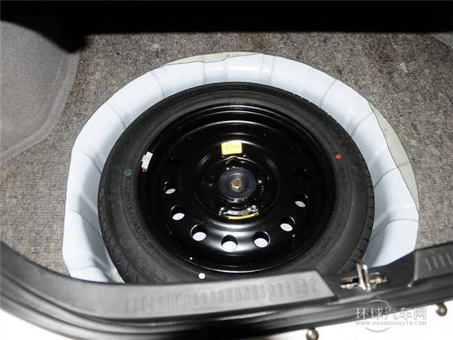 2015款 1.6L 手动天窗版