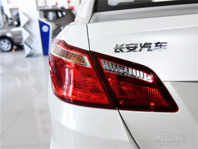 2015款 1.6L 手动尊贵型