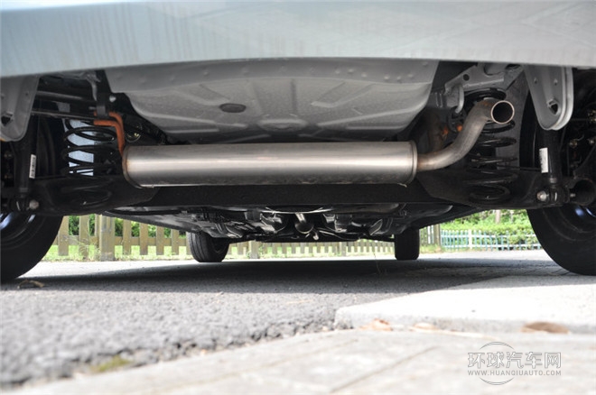 2015款 1.0L AMT 悦酷型