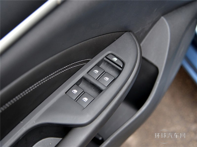 2015款 18T 双离合豪华型