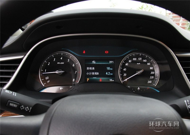 2015款 15N 手动豪华型