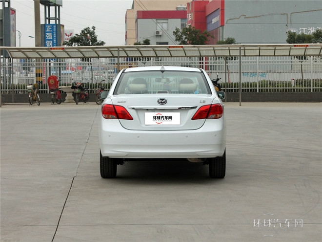 2015款 节能版 1.5L 自动尊贵型