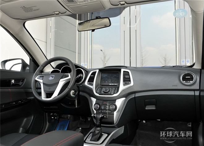 2015款 1.6L 自动尊贵型