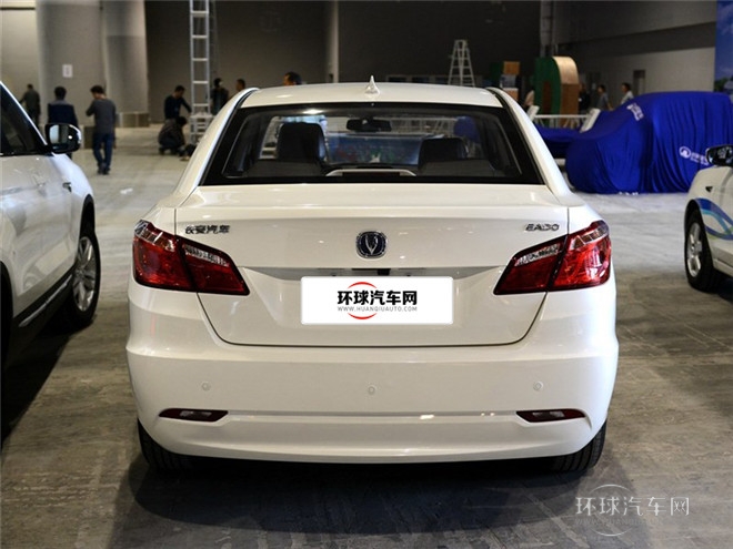 2015款 1.6L 自动尊贵型