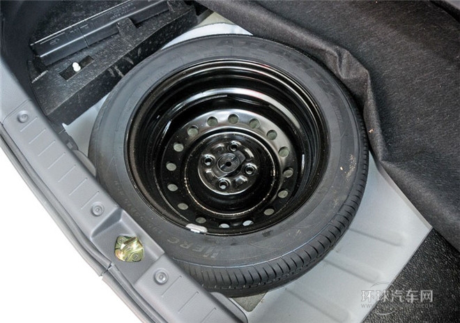 2015款 两厢 1.5L 自动梦想型