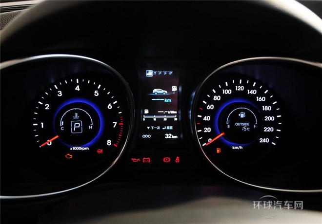 2015款 2.4L 手动两驱舒适型