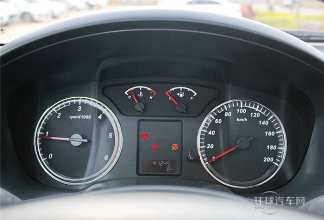 2014款 2.8T进取型大双排GW2.8TC