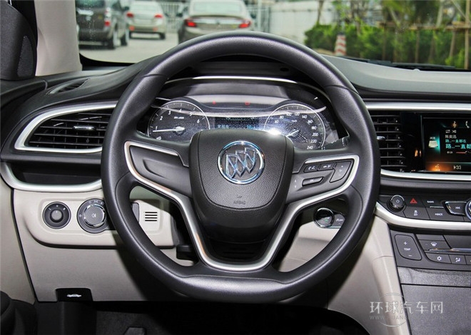 2015款 15N 自动进取型
