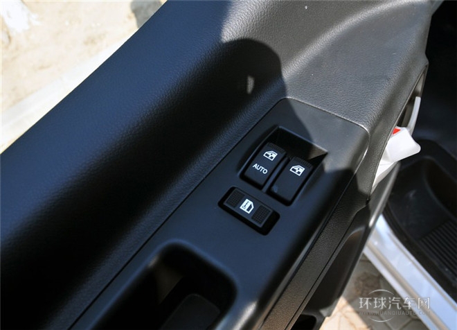 2015款 1.6L 豪华型