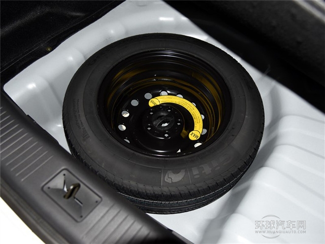 2015款 1.6L 手动旗舰型
