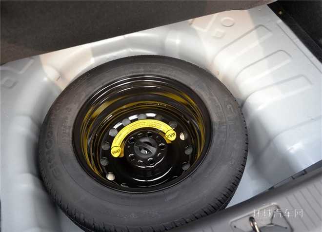 2015款 1.6L 自动旗舰型