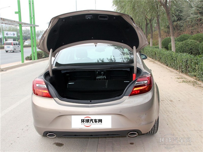 2015款 2.0L 精英时尚型