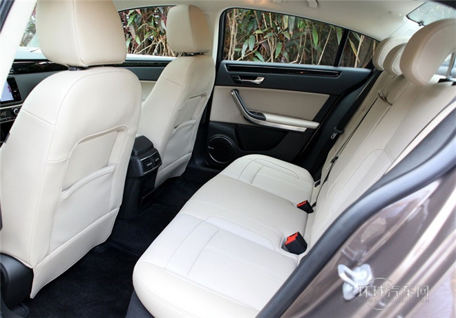 2015款 都市SUV 1.6T 自动炫动派