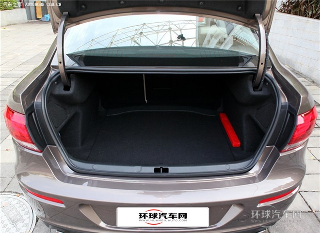 2015款 都市SUV 1.6T 自动炫动派