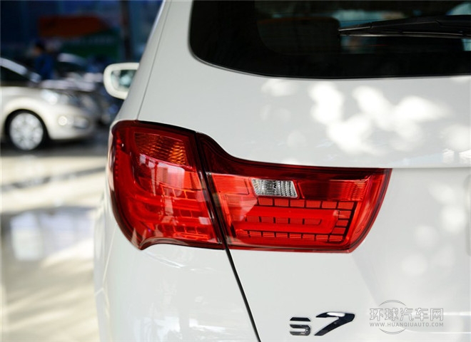 2015款 2.0L 手动挚爱版