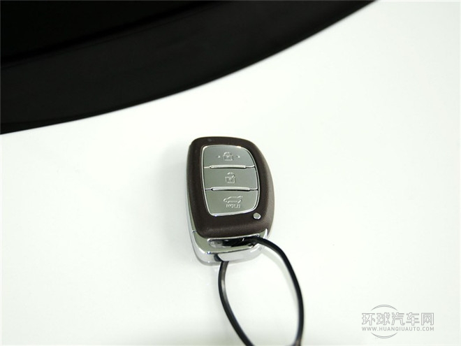 2015款 2.4L 自动四驱领先型 国IV