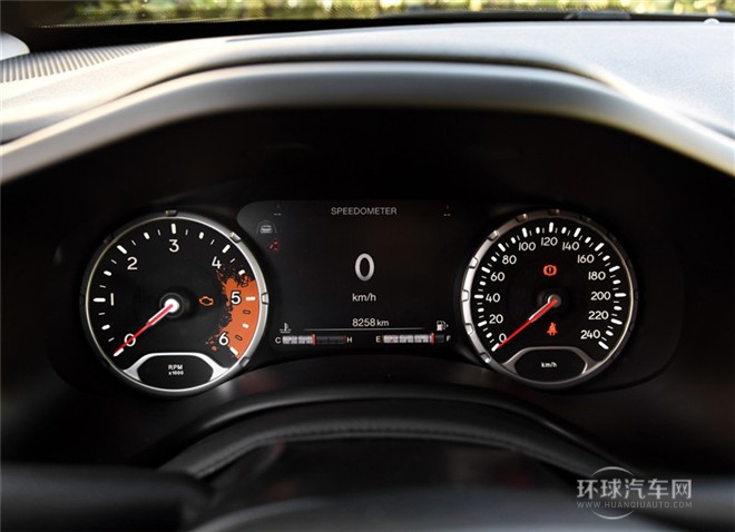2015款 2.0L 运动版