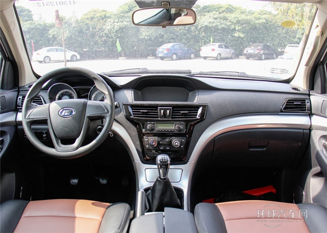 2015款 1.9T两驱柴油标准型