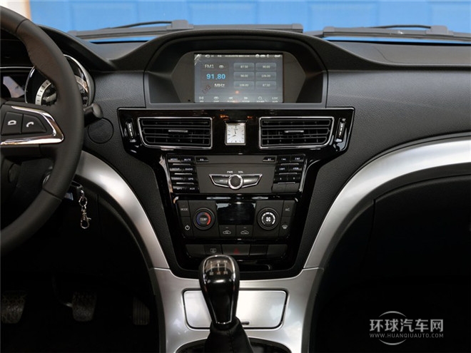 2015款 1.9T两驱柴油豪华型