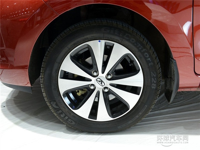 2015款 1.5L 手动金钻版