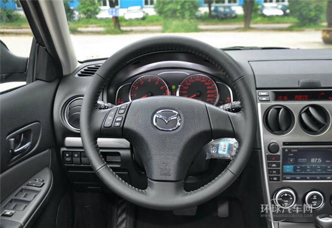 2015款 2.0L 自动超豪华型