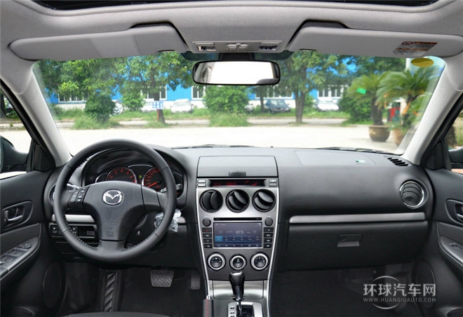2015款 2.0L 自动超豪华型