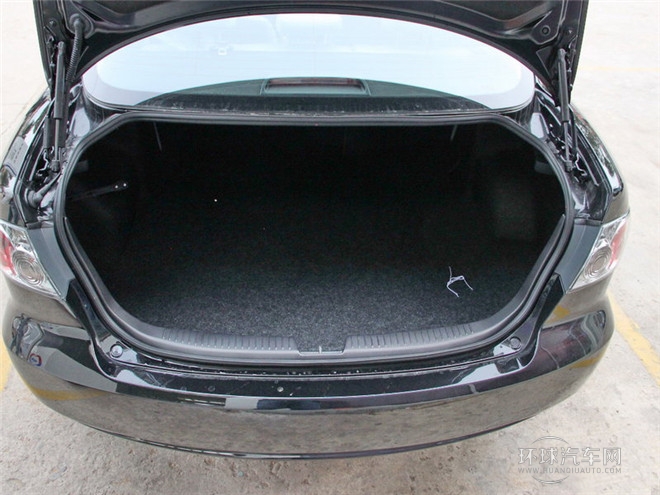 2015款 2.0L 自动经典型