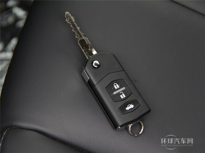 2015款 轿跑 2.0L 自动豪华版