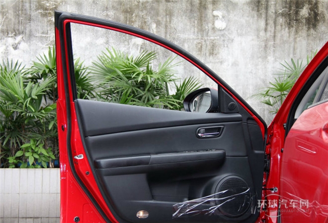 2015款 轿跑 2.0L 自动豪华版