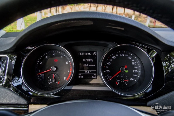 2015款 230TSI 自动舒适型
