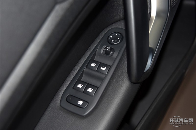 2015款 1.6T 自动劲驰版