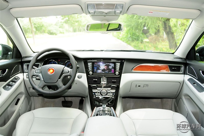 2015款 3.0L 尊贵型