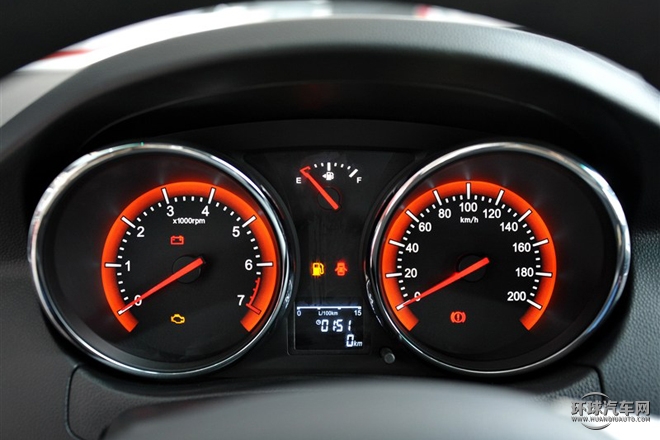 2015款 1.5L 手动蓝钻版
