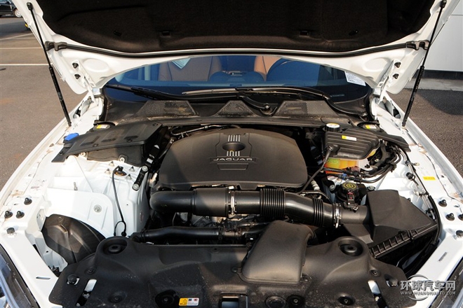 2015款 XJL 2.0T 两驱尊享商务版