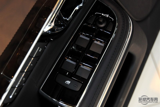 2015款 XJL 3.0 SC 两驱全景商务版