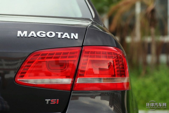 2015款 改款 1.8TSI 尊贵型