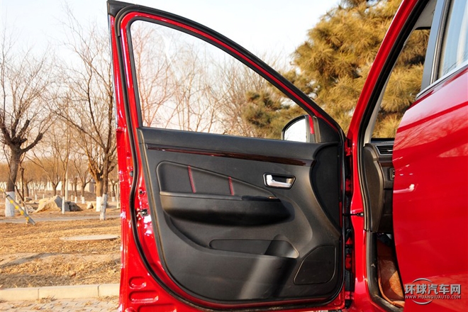 2015款 1.5L 手动豪华型 5座 国IV