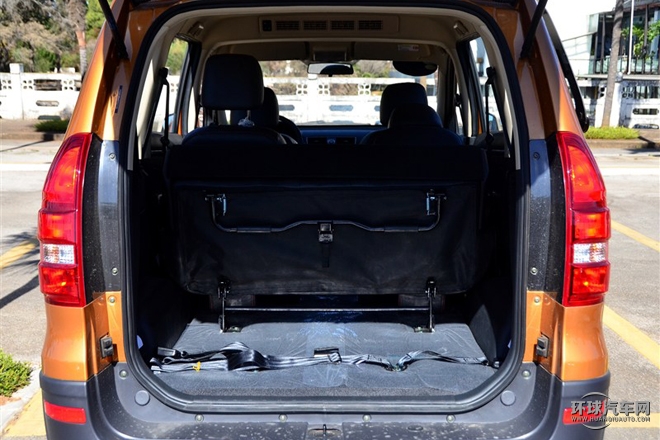 2015款 1.5L 手动豪华型 7座 国IV