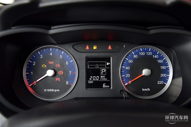 2015款 1.6L 自动豪华版