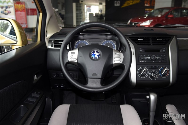 2015款 1.6L 自动豪华版
