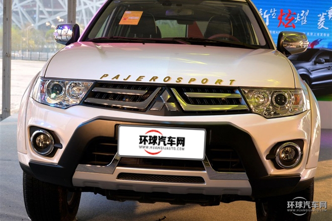 2015款 3.0L 自动四驱旗舰版