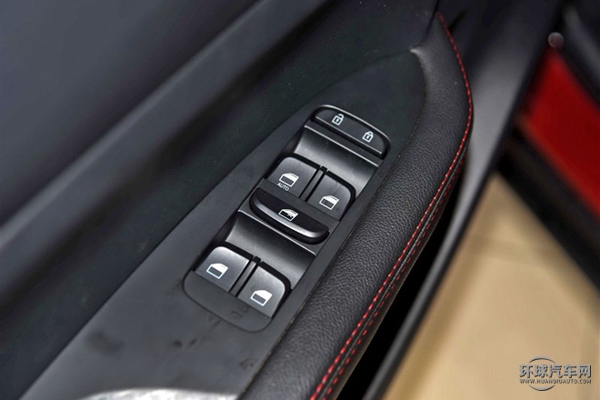 2015款 1.5L 手动精英型