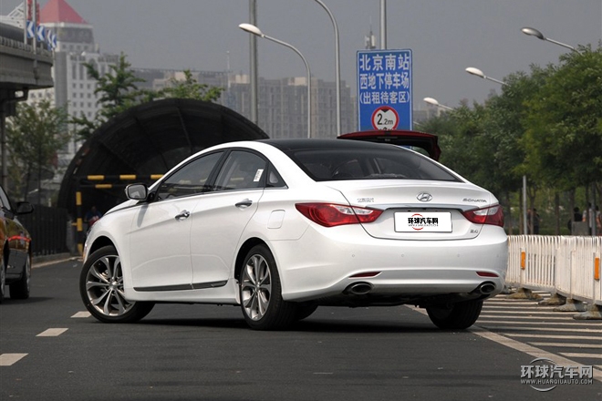 2015款 经典 2.4L 自动豪华版 国IV