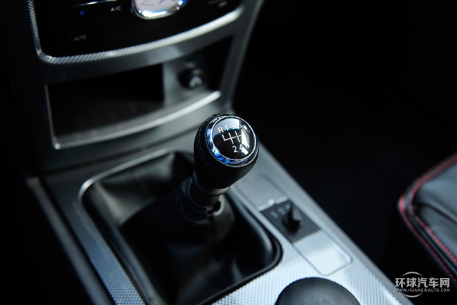 2015款 2.0T 四驱豪华型