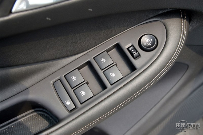 2015款 20T 两驱领先型