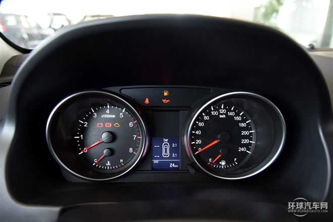 2015款 升级版 1.5T 手动四驱精英型