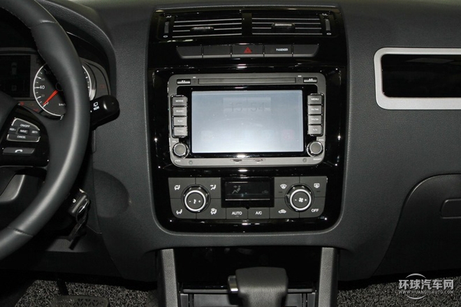 2015款 改款 1.8T CVT优雅型